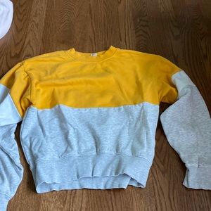 H and M Yellow and White sweatshirt